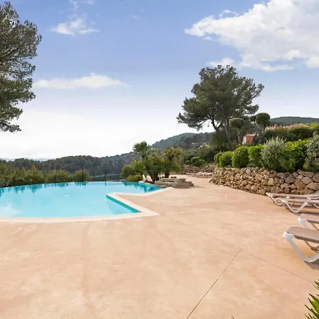 Apartment Les Rivages Du Lac * Saint-Raphael (Var)