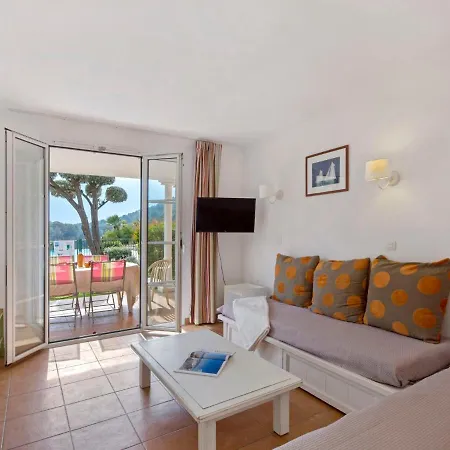 Apartment Les Rivages Du Lac * Saint-Raphaël