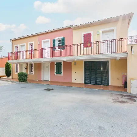 Apartment Apartment Les Rivages Du Lac Saint-Raphael (Var)